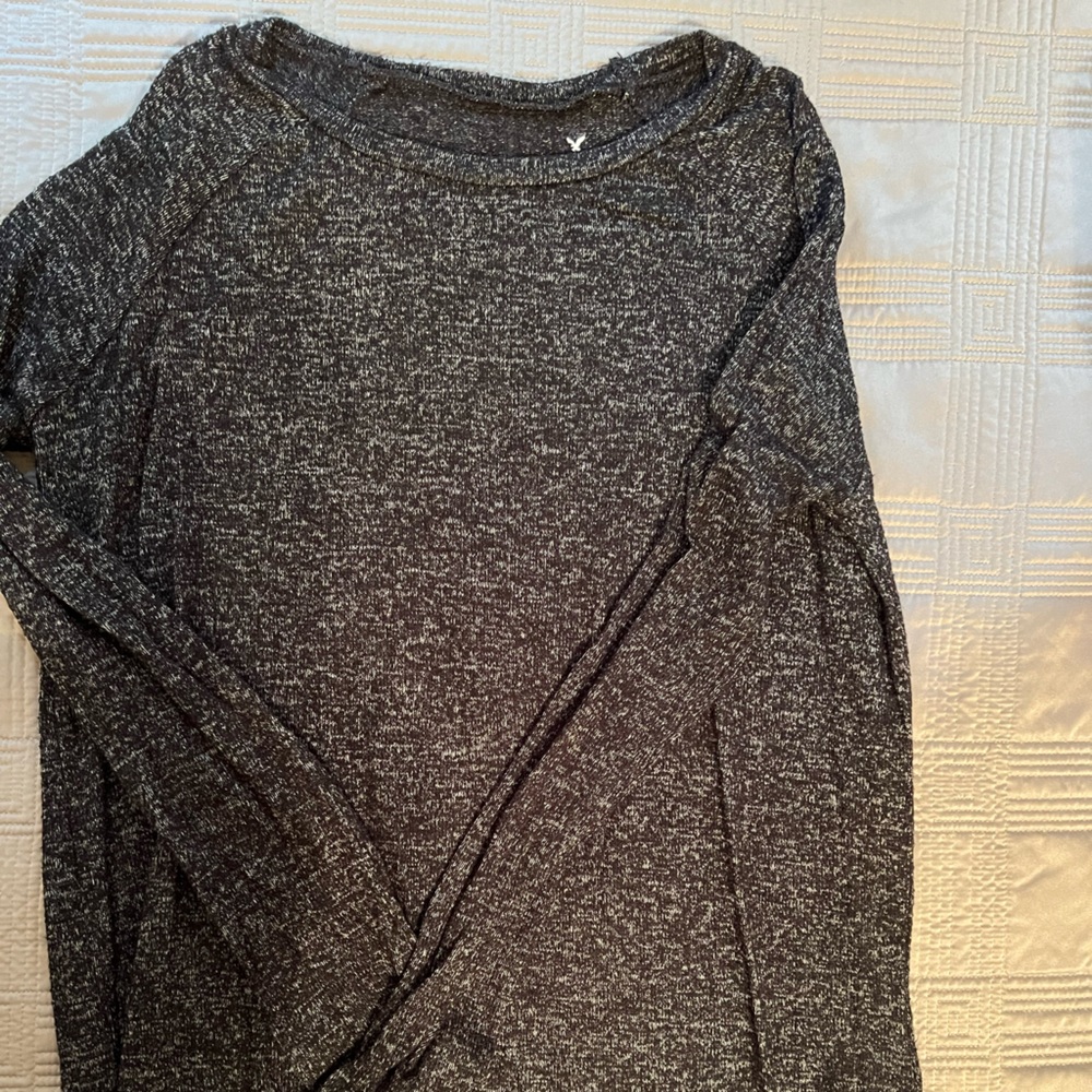 Gray Soft and Sexy American Eagle shirt